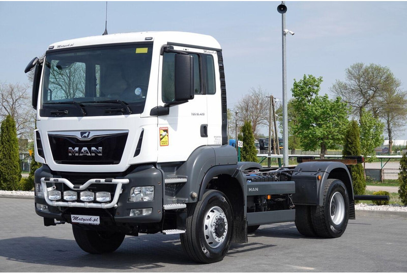 MAN TGS 18.420 / 4X4 / RAMA DŁ. 5,6 M / NAVI / DO ZABUDOWY / SPROWA - Грузовик-шасси: фото 2 MAN TGS 18.420 / 4X4 / RAMA DŁ. 5,6 M / NAVI / DO ZABUDOWY / SPROWA - Грузовик-шасси: фото 2