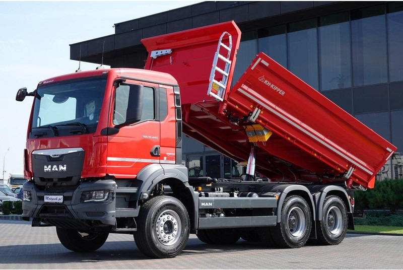MAN TGS 33.440 / 6X4 / WYWROTKA 3 STRONNA / HYDROBURTA / BORDMATIC / - Самосвал: фото 1 MAN TGS 33.440 / 6X4 / WYWROTKA 3 STRONNA / HYDROBURTA / BORDMATIC / - Самосвал: фото 1
