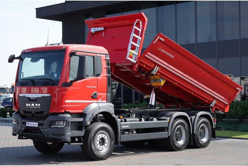 MAN TGS 33.440 / 6X4 / WYWROTKA 3 STRONNA / HYDROBURTA / BORDMATIC / - Самосвал: фото 5 MAN TGS 33.440 / 6X4 / WYWROTKA 3 STRONNA / HYDROBURTA / BORDMATIC / - Самосвал: фото 5