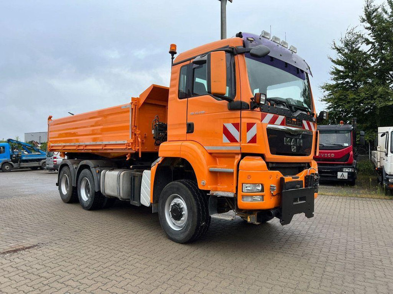 MAN TGS 33.440 AK 6x6 3-Way Tipper - Самосвал: фото 2 MAN TGS 33.440 AK 6x6 3-Way Tipper - Самосвал: фото 2