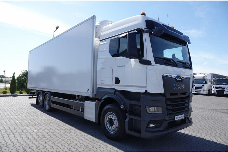 MAN TGX 26.520 / 6x2 / CHŁODNIA -8,6 M / AGREGAT THERMO KING T-1000R - Рефрижератор: фото 3 MAN TGX 26.520 / 6x2 / CHŁODNIA -8,6 M / AGREGAT THERMO KING T-1000R - Рефрижератор: фото 3