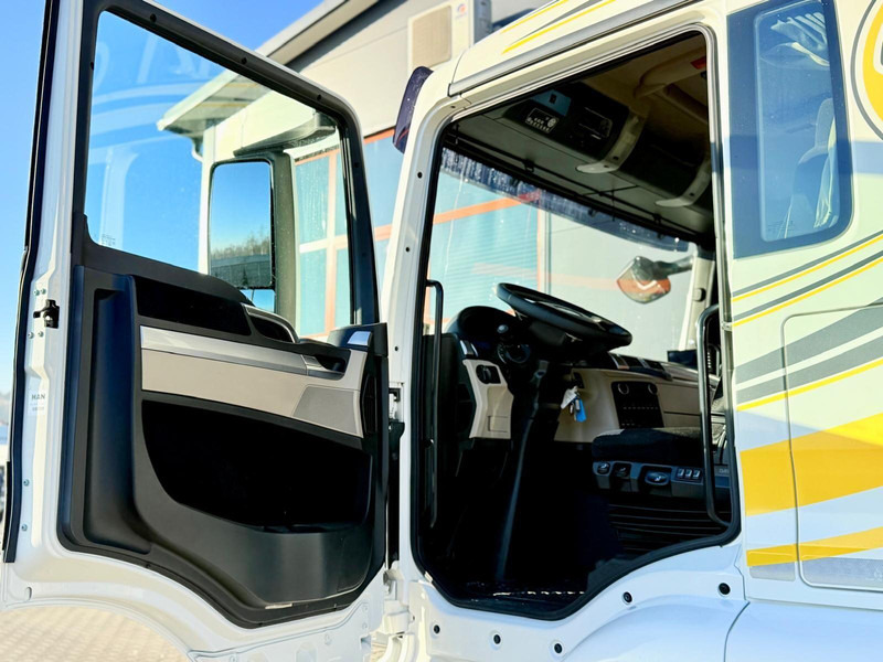 Эвакуатор MAN TGX TGS 18.320: фото 20