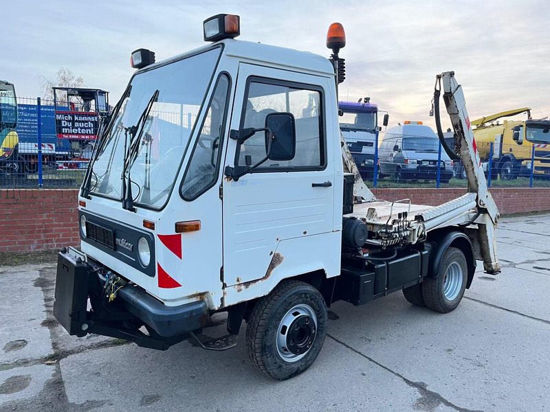 MULTICAR M26 Profi Line - Skip loader truck - Портальный бункеровоз: фото 1 MULTICAR M26 Profi Line - Skip loader truck - Портальный бункеровоз: фото 1