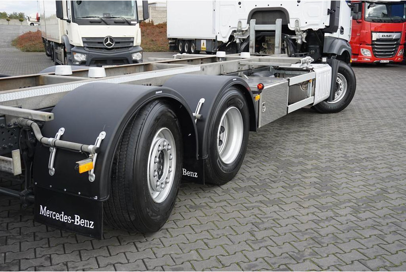 Грузовик-шасси Mercedes-Benz ACTROS / 2553 / ACC / E 6 / BDF + WINDA / 7.15 , 7.45, 7.82 M /: фото 19 Грузовик-шасси Mercedes-Benz ACTROS / 2553 / ACC / E 6 / BDF + WINDA / 7.15 , 7.45, 7.82 M /: фото 19