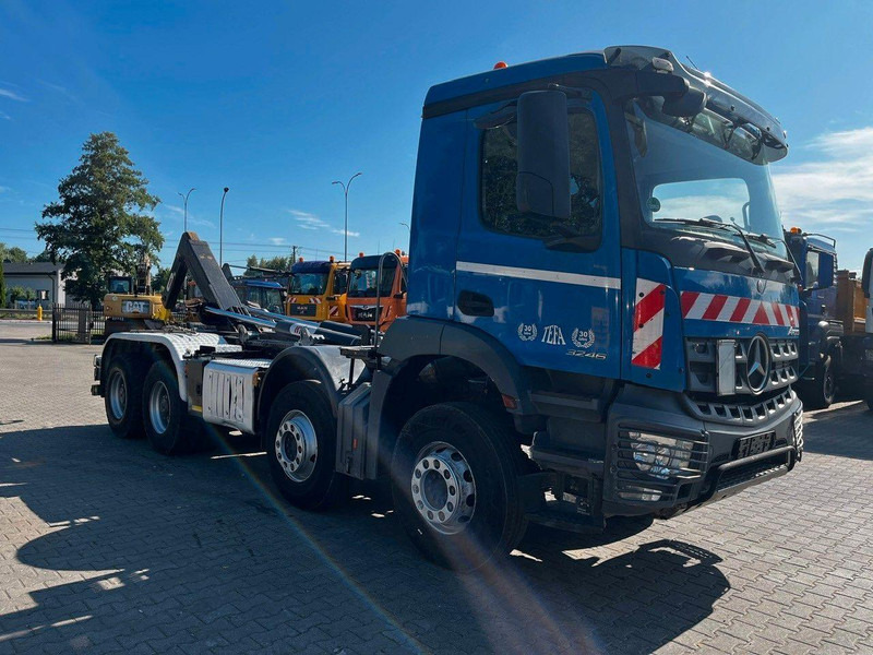 Mercedes-Benz AROCS 3246 8X4 ABROLLKIPPER HYVALIFT 26.57 - Крюковой мультилифт: фото 2 Mercedes-Benz AROCS 3246 8X4 ABROLLKIPPER HYVALIFT 26.57 - Крюковой мультилифт: фото 2