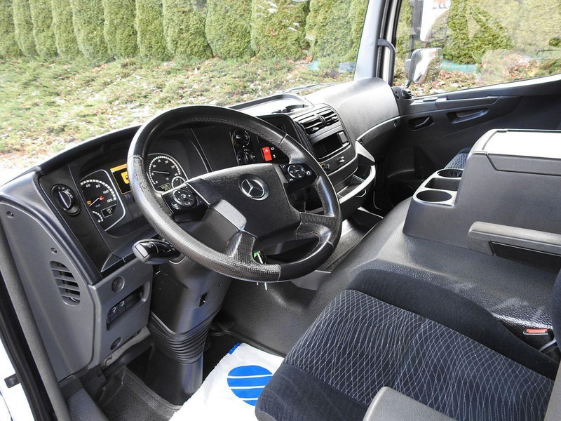 Mercedes-Benz ATEGO 12.24 KONTENER WINDA 18 PALET TEMPOMAT KLIMATYZACJA AUTOMA - Грузовик с закрытым кузовом: фото 2 Mercedes-Benz ATEGO 12.24 KONTENER WINDA 18 PALET TEMPOMAT KLIMATYZACJA AUTOMA - Грузовик с закрытым кузовом: фото 2