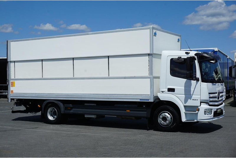 Mercedes-Benz ATEGO / 1524 / ACC / EURO 6 / IZOTERMA + WINDA / 16 PALET - Рефрижератор: фото 4 Mercedes-Benz ATEGO / 1524 / ACC / EURO 6 / IZOTERMA + WINDA / 16 PALET - Рефрижератор: фото 4