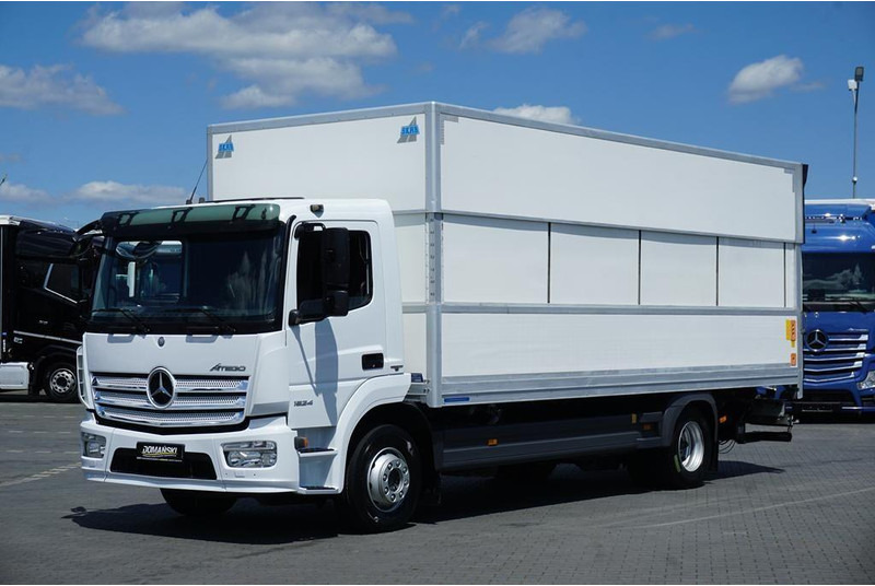Mercedes-Benz ATEGO / 1524 / ACC / EURO 6 / IZOTERMA + WINDA / 16 PALET - Рефрижератор: фото 1 Mercedes-Benz ATEGO / 1524 / ACC / EURO 6 / IZOTERMA + WINDA / 16 PALET - Рефрижератор: фото 1