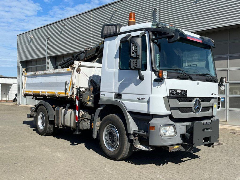 Mercedes-Benz Actros 1841 K 3-Way Meiller Tipper Crane Palfinger PK 13001-KA - Самосвал, Автоманипулятор: фото 2 Mercedes-Benz Actros 1841 K 3-Way Meiller Tipper Crane Palfinger PK 13001-KA - Самосвал, Автоманипулятор: фото 2