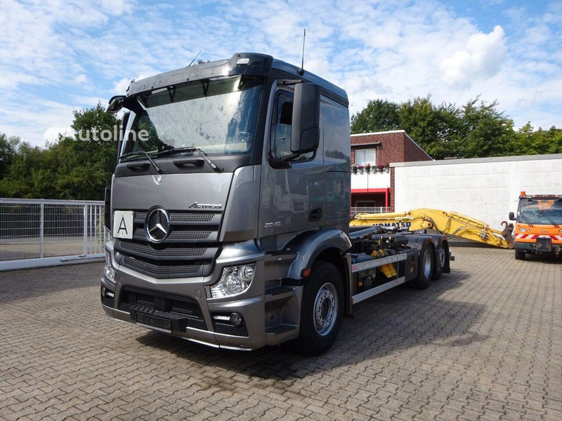 Mercedes-Benz Actros 2545 Hook lift truck 6x2 - Крюковой мультилифт, Автоманипулятор: фото 1 Mercedes-Benz Actros 2545 Hook lift truck 6x2 - Крюковой мультилифт, Автоманипулятор: фото 1