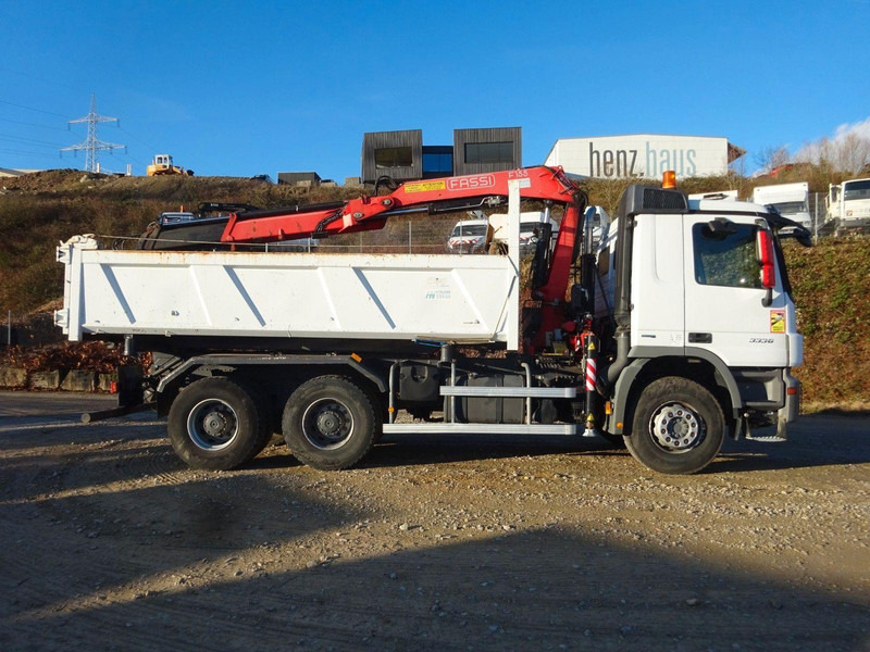 Mercedes-Benz Actros 3336 6x4 Three sided Tipper + Crane FASSI F155A.0.22 - Самосвал, Автоманипулятор: фото 3 Mercedes-Benz Actros 3336 6x4 Three sided Tipper + Crane FASSI F155A.0.22 - Самосвал, Автоманипулятор: фото 3