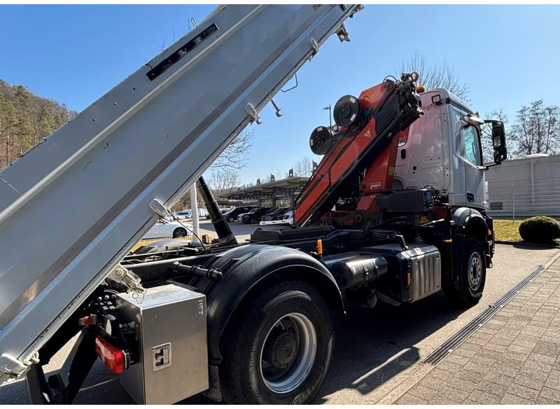 Самосвал, Автоманипулятор Mercedes-Benz Arocs 1840 - 3 way tipper truck + crane: фото 11 Самосвал, Автоманипулятор Mercedes-Benz Arocs 1840 - 3 way tipper truck + crane: фото 11