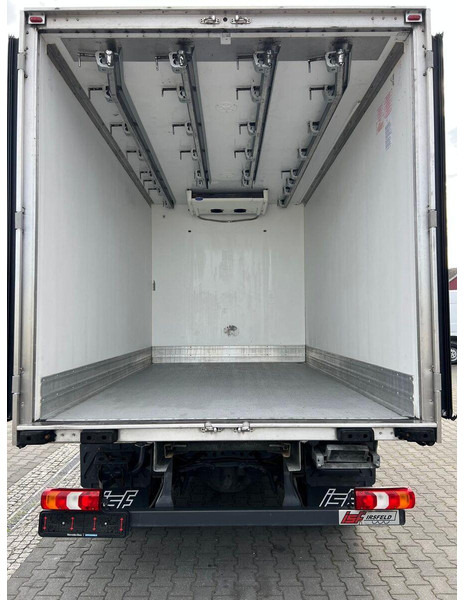 Mercedes-Benz Atego 816 REFRIGERATOR HOOK MEAT ROHRBAHNEN - Рефрижератор: фото 1 Mercedes-Benz Atego 816 REFRIGERATOR HOOK MEAT ROHRBAHNEN - Рефрижератор: фото 1