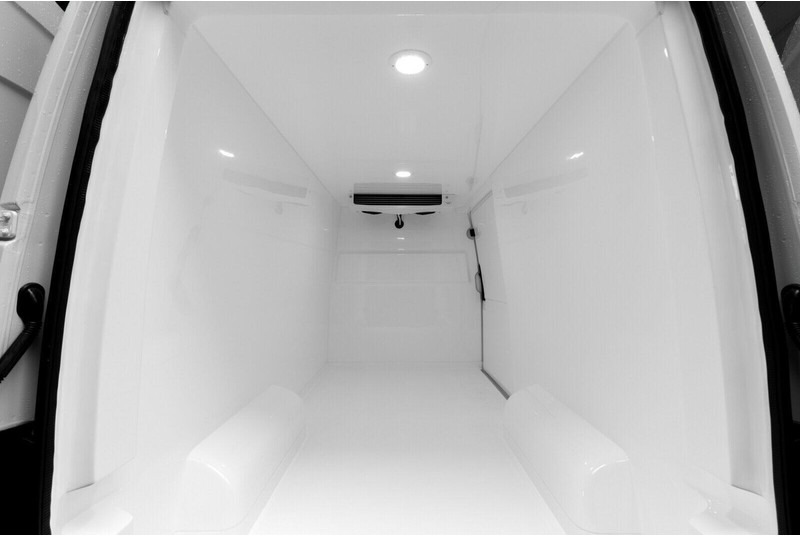 Mercedes-Benz Sprinter 315 - Малотоннажный рефрижератор: фото 5 Mercedes-Benz Sprinter 315 - Малотоннажный рефрижератор: фото 5