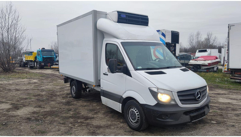 Mercedes-Benz Sprinter 316 cdi - Carrier Xarios 500 frigo - 3,5t - 220V - Малотоннажный рефрижератор: фото 1 Mercedes-Benz Sprinter 316 cdi - Carrier Xarios 500 frigo - 3,5t - 220V - Малотоннажный рефрижератор: фото 1