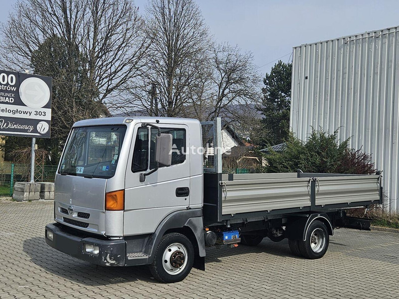 Nissan Atleon 35.110 3 way tipper - Малотоннажный самосвал: фото 1 Nissan Atleon 35.110 3 way tipper - Малотоннажный самосвал: фото 1