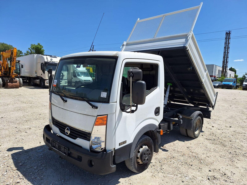 Nissan Cabstar 2,5 TDi - 3 sided Tipper - Малотоннажный самосвал: фото 2 Nissan Cabstar 2,5 TDi - 3 sided Tipper - Малотоннажный самосвал: фото 2