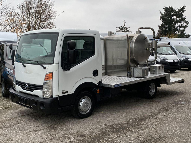 Nissan Cabstar 35.15 Vacuum truck - Ассенизатор: фото 1 Nissan Cabstar 35.15 Vacuum truck - Ассенизатор: фото 1