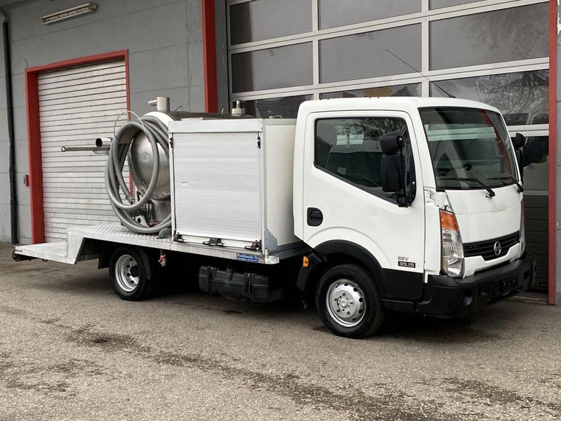 Nissan Cabstar 35.15 Vacuum truck - Ассенизатор: фото 2 Nissan Cabstar 35.15 Vacuum truck - Ассенизатор: фото 2