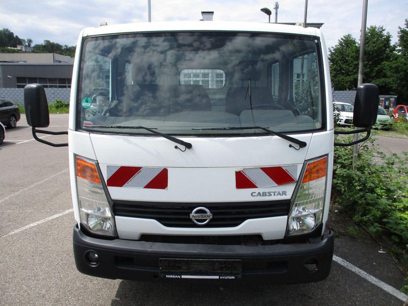 Nissan Cabstar Cabstar 35.XX Doppelkabine - Грузовик бортовой/ Платформа: фото 4 Nissan Cabstar Cabstar 35.XX Doppelkabine - Грузовик бортовой/ Платформа: фото 4