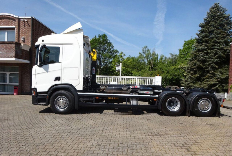 Scania R450 Hook lift truck 6x2 - Крюковой мультилифт: фото 4 Scania R450 Hook lift truck 6x2 - Крюковой мультилифт: фото 4