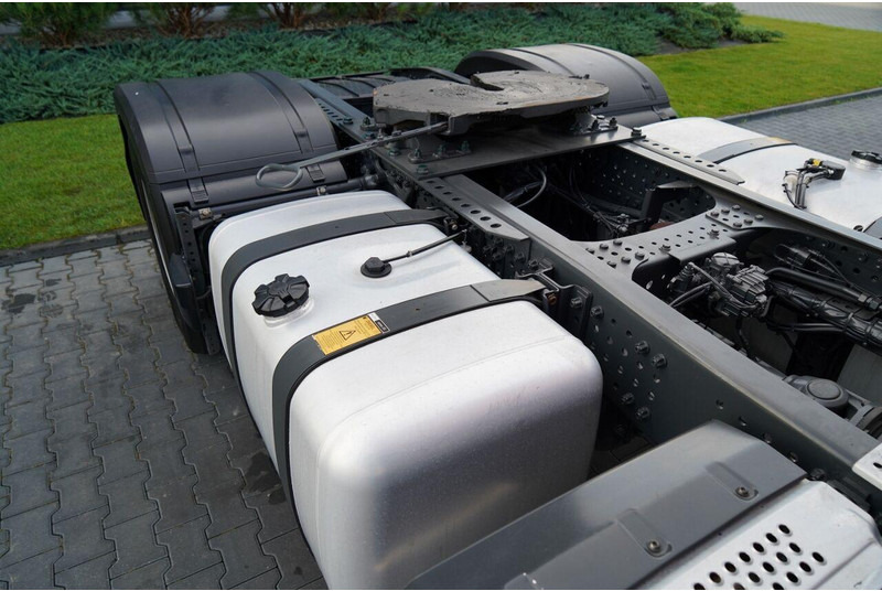 Тягач Mercedes-Benz ACTROS 1845 / MP5 / BIG SPACE / PO KONTRAKCIE SERWISOWYM: фото 17 Тягач Mercedes-Benz ACTROS 1845 / MP5 / BIG SPACE / PO KONTRAKCIE SERWISOWYM: фото 17