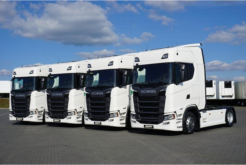 Scania S 500 / EURO 6 / ACC / RETARDER / PEŁNA OPCJA / JAK NOWA - Тягач: фото 1 Scania S 500 / EURO 6 / ACC / RETARDER / PEŁNA OPCJA / JAK NOWA - Тягач: фото 1