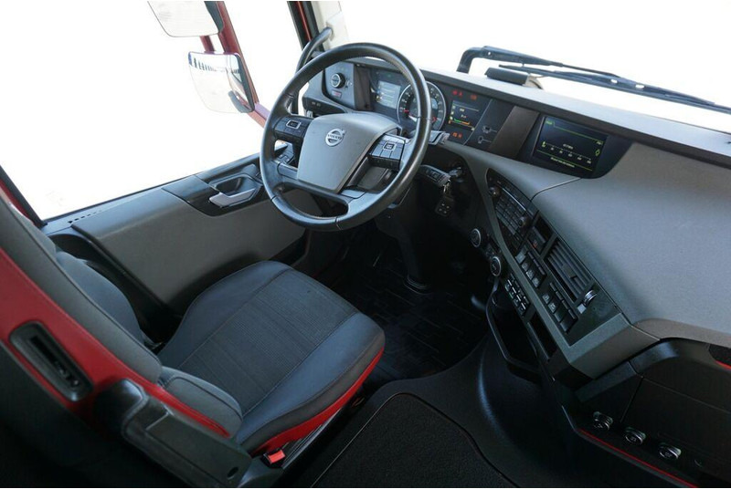 Тягач Volvo FH / 500 / EURO 6 / ACC / I -COOL / GLOBETROTTER: фото 13 Тягач Volvo FH / 500 / EURO 6 / ACC / I -COOL / GLOBETROTTER: фото 13