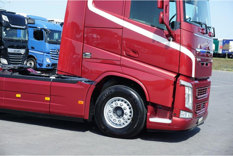 Тягач Volvo FH / 500 / EURO 6 / ACC / I -COOL / GLOBETROTTER: фото 18 Тягач Volvo FH / 500 / EURO 6 / ACC / I -COOL / GLOBETROTTER: фото 18