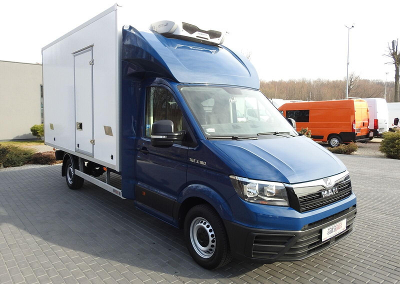 Volkswagen Crafter REGRIGERATOR BOX -5*C 8 PALLETS HEATING FUNCTION - Малотоннажный рефрижератор: фото 4 Volkswagen Crafter REGRIGERATOR BOX -5*C 8 PALLETS HEATING FUNCTION - Малотоннажный рефрижератор: фото 4