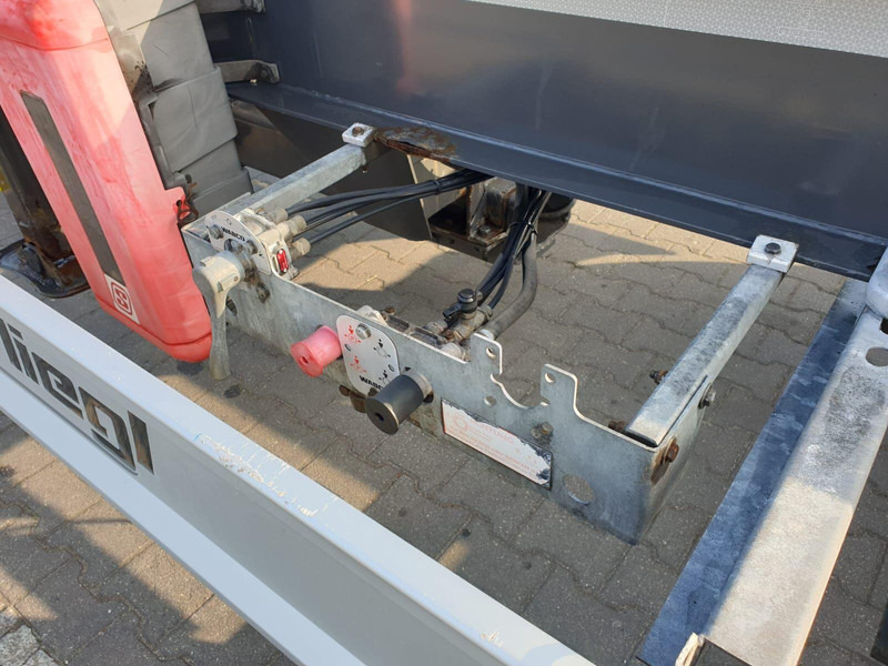 Грузовик-шасси Volvo FH 460 EURO 6 BDF SWAP CHASSIS + TRAILER FLIEGL TWP180: фото 16 Грузовик-шасси Volvo FH 460 EURO 6 BDF SWAP CHASSIS + TRAILER FLIEGL TWP180: фото 16