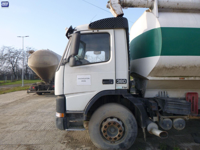 Volvo FM 12.380. - Грузовик-цистерна: фото 2 Volvo FM 12.380. - Грузовик-цистерна: фото 2