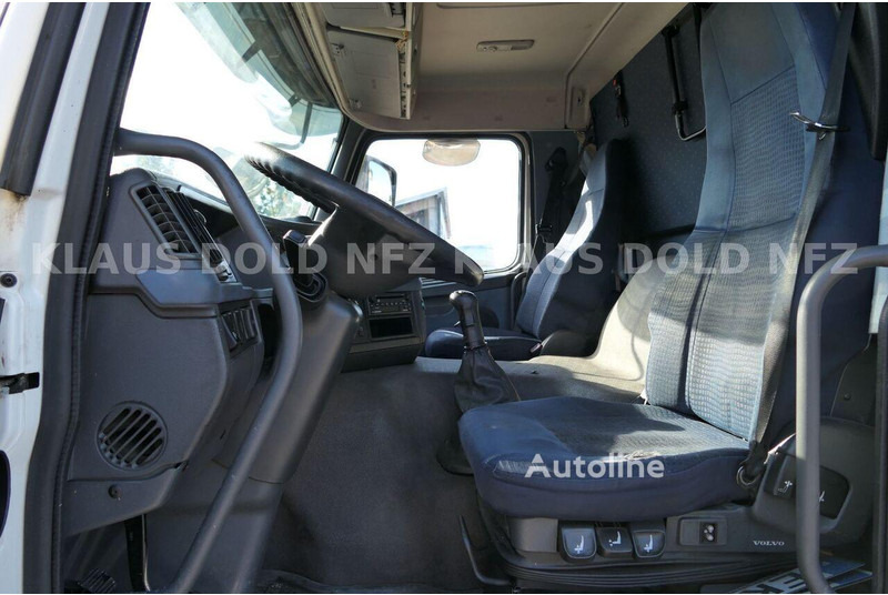Тентованный грузовик Volvo FM 300 - Curtian side truck: фото 19 Тентованный грузовик Volvo FM 300 - Curtian side truck: фото 19