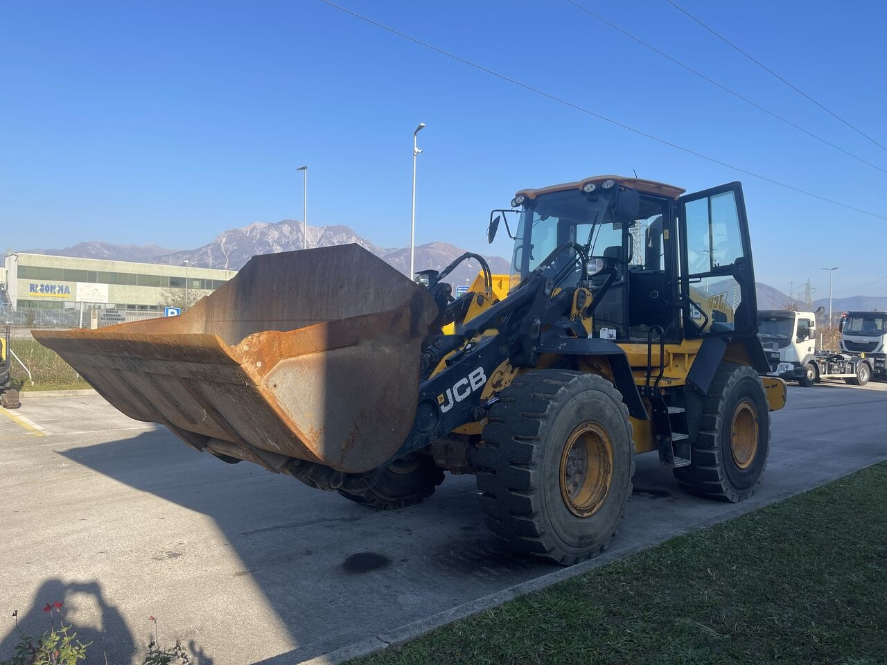 JCB 427 ht - Колёсный погрузчик: фото 2 JCB 427 ht - Колёсный погрузчик: фото 2