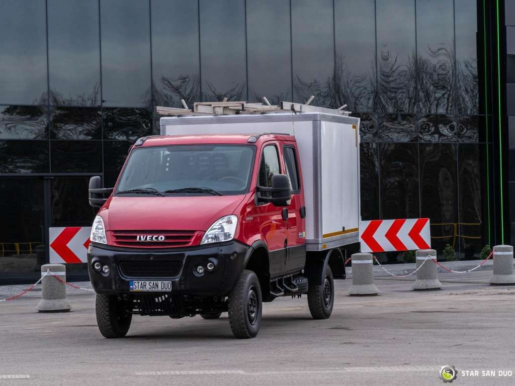 Iveco DAILY 4X4 OFFROAD CAMPER BOX DOKA Iveco DAILY 4X4 OFFROAD CAMPER BOX DOKA - Грузовик-шасси: фото 2 Iveco DAILY 4X4 OFFROAD CAMPER BOX DOKA Iveco DAILY 4X4 OFFROAD CAMPER BOX DOKA - Грузовик-шасси: фото 2