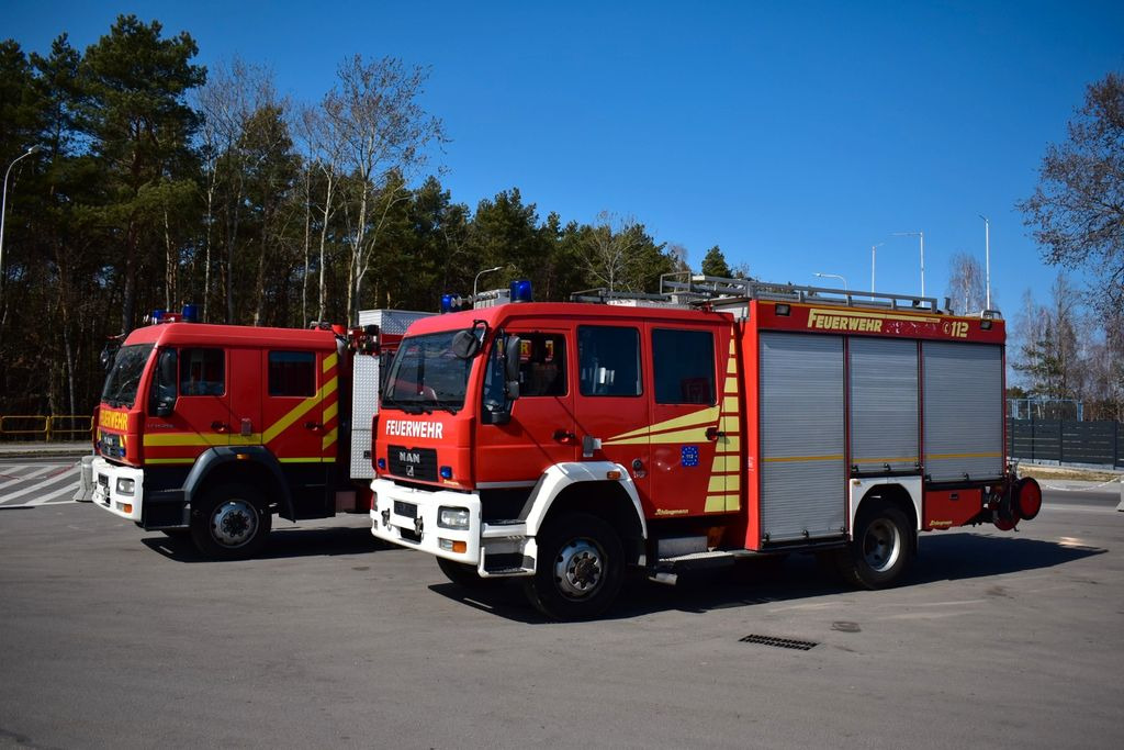 MAN 4x4 Firetruck Feuerwehr DOKA Expedition Camper - Пожарная машина: фото 1 MAN 4x4 Firetruck Feuerwehr DOKA Expedition Camper - Пожарная машина: фото 1