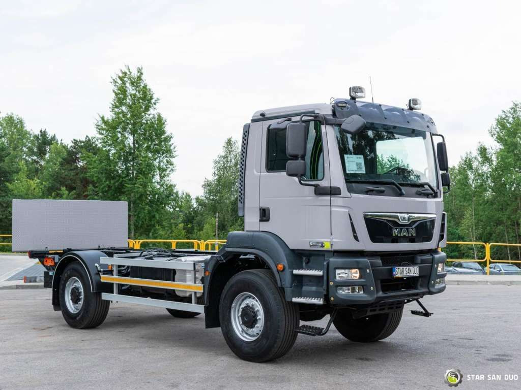 MAN TGM 18.290 4x4 Chassis Camper Single Wheels - Грузовик-шасси: фото 2 MAN TGM 18.290 4x4 Chassis Camper Single Wheels - Грузовик-шасси: фото 2