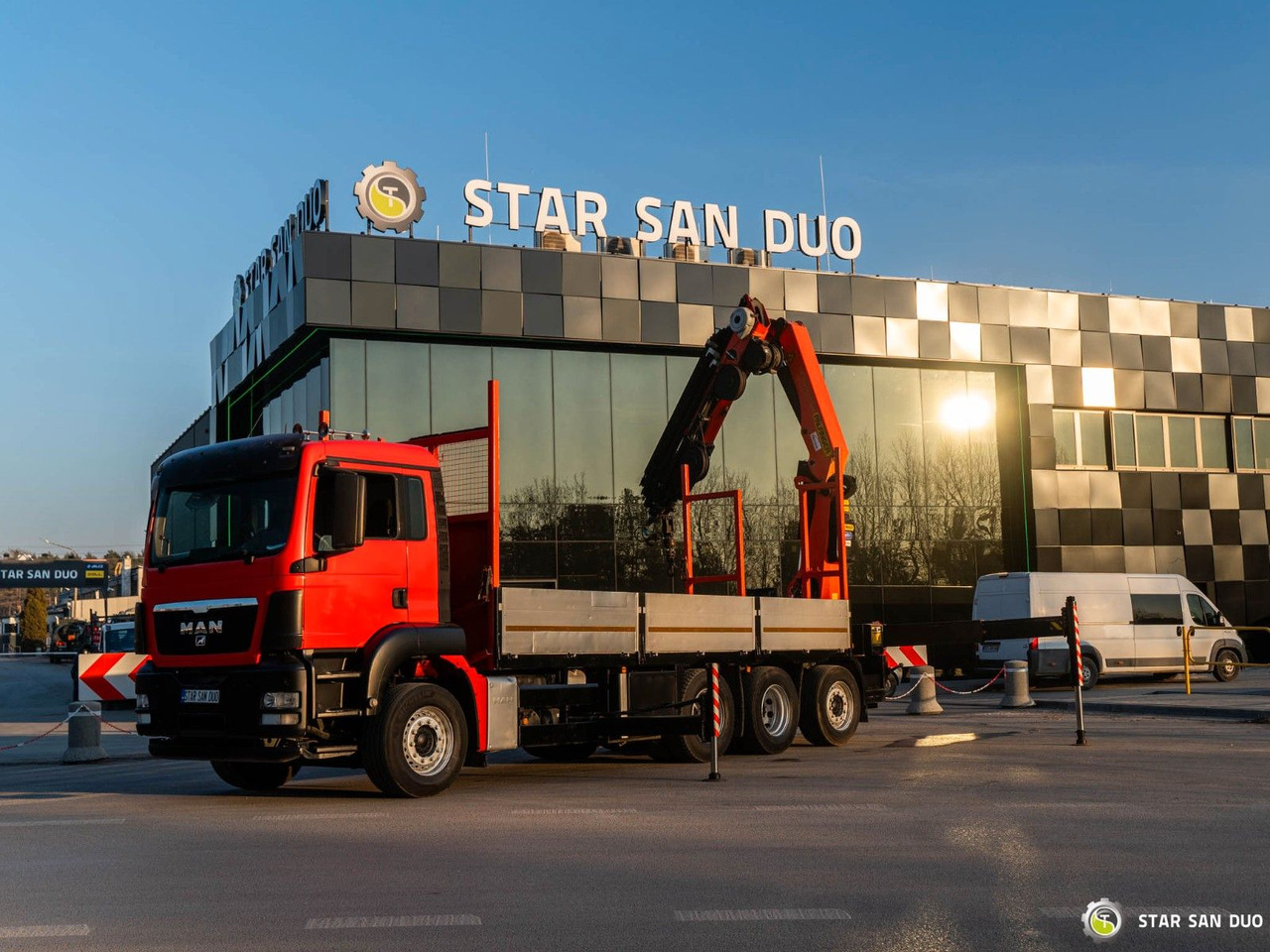 Автоманипулятор, Грузовик бортовой/ Платформа MAN TGS 35.400 8x4 Palfinger PK 34002 Winch KRAN MAN TGS 35.400 8x4 Palfinger PK 34002 Winch KRAN: фото 8