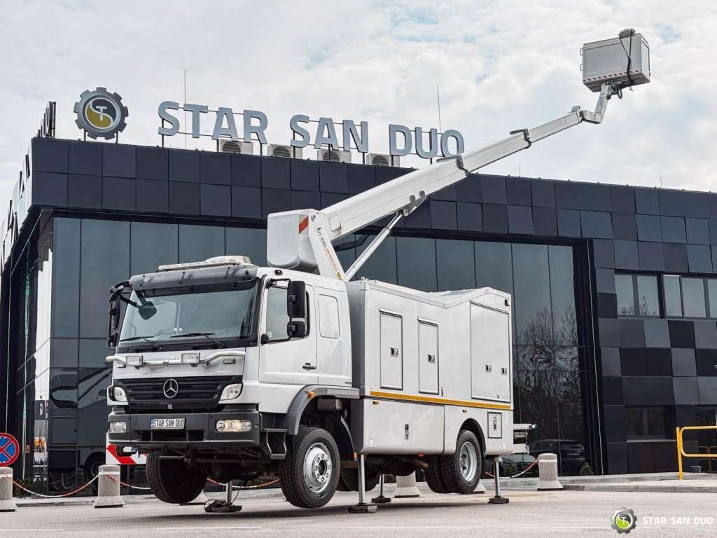 Mercedes-Benz 1529 4x4 Atego Lift Palfinger Wumag WT 230 - Грузовик с подъемником: фото 3 Mercedes-Benz 1529 4x4 Atego Lift Palfinger Wumag WT 230 - Грузовик с подъемником: фото 3