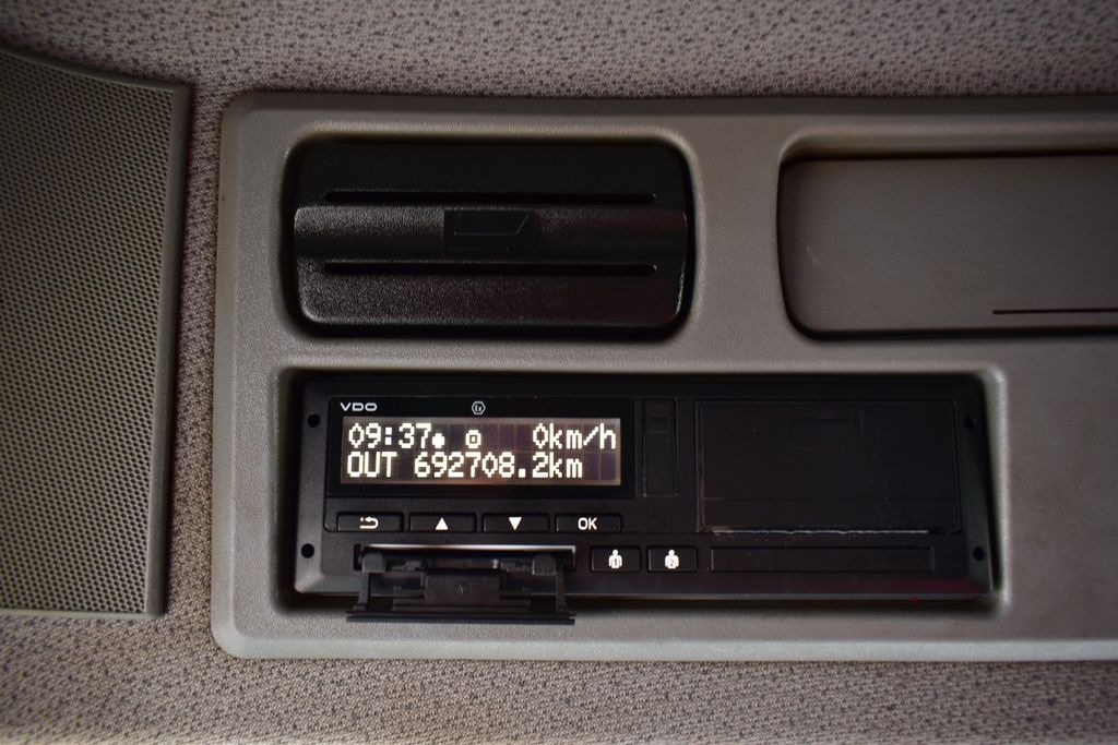 Автоманипулятор, Грузовик бортовой/ Платформа Mercedes-Benz ACTROS 2546 6x2 Palfinger PK 50002 EURO 5 Cran .: фото 25 Автоманипулятор, Грузовик бортовой/ Платформа Mercedes-Benz ACTROS 2546 6x2 Palfinger PK 50002 EURO 5 Cran .: фото 25