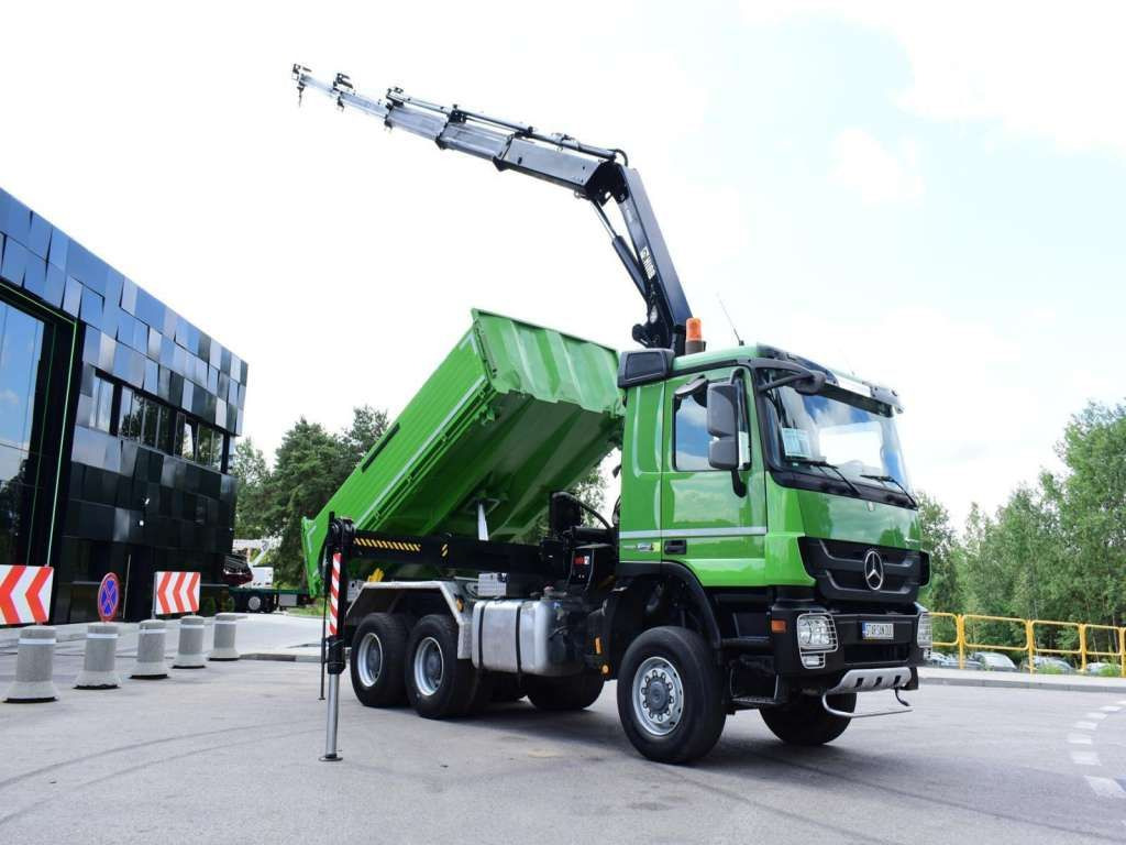 Самосвал Mercedes-Benz  ACTROS 3346 6x6 HIAB 244EP-4 Crane Kipper: фото 13