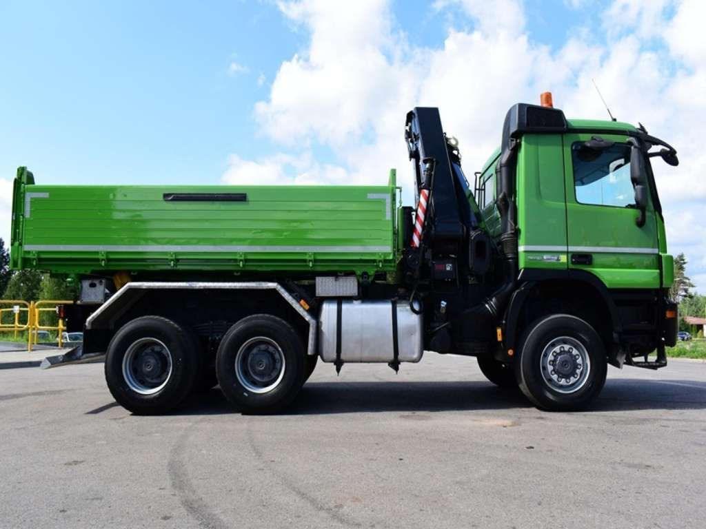 Самосвал Mercedes-Benz  ACTROS 3346 6x6 HIAB 244EP-4 Crane Kipper: фото 9