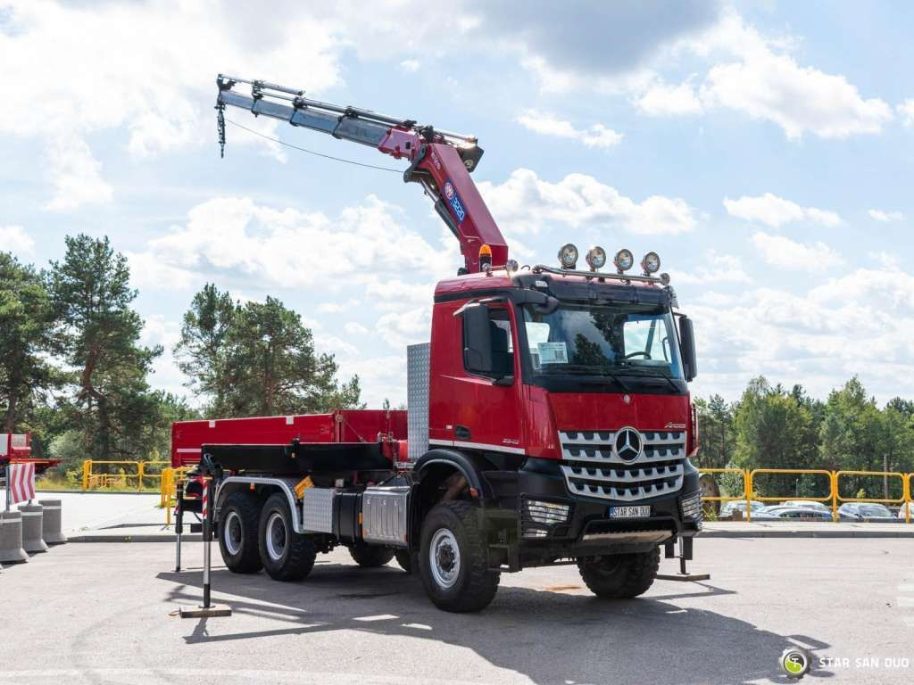 Mercedes-Benz AROCS 3345 6x6 HMF 3220 Winch Crane tipper - Автоманипулятор: фото 2 Mercedes-Benz AROCS 3345 6x6 HMF 3220 Winch Crane tipper - Автоманипулятор: фото 2