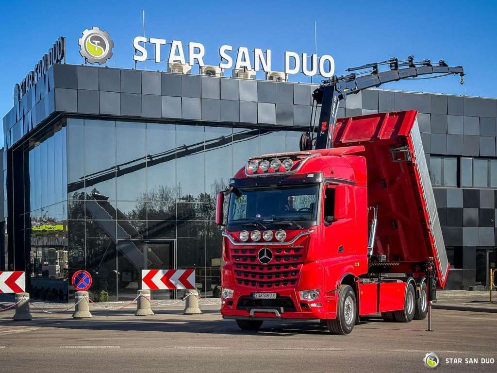Mercedes-Benz AROCS 3358L 6x4 HIAB 192X-HIPRO E-6 Crane Kippe - Автоманипулятор: фото 1 Mercedes-Benz AROCS 3358L 6x4 HIAB 192X-HIPRO E-6 Crane Kippe - Автоманипулятор: фото 1