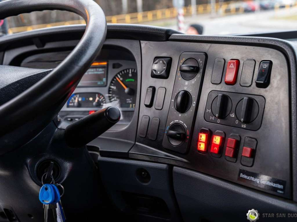 Новый Грузовик с подъемником Mercedes-Benz  ATEGO 1018 WUMAG WT 170 Platform Lift 17m: фото 24