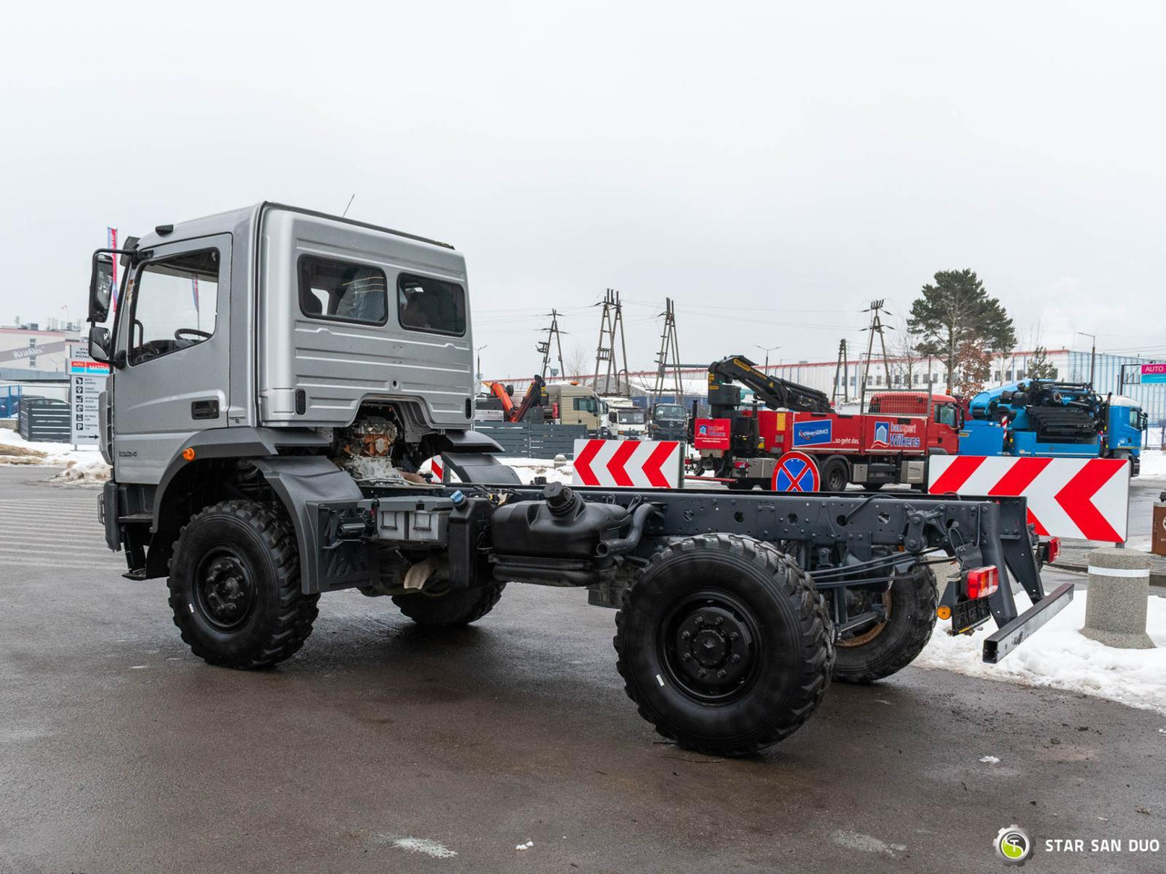 - Грузовик-шасси: фото 5 - Грузовик-шасси: фото 5