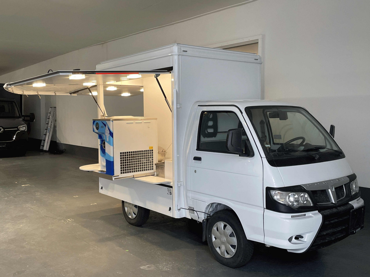 Mobil BORCO HÖHNS - Торговый грузовик: фото 4 Mobil BORCO HÖHNS - Торговый грузовик: фото 4