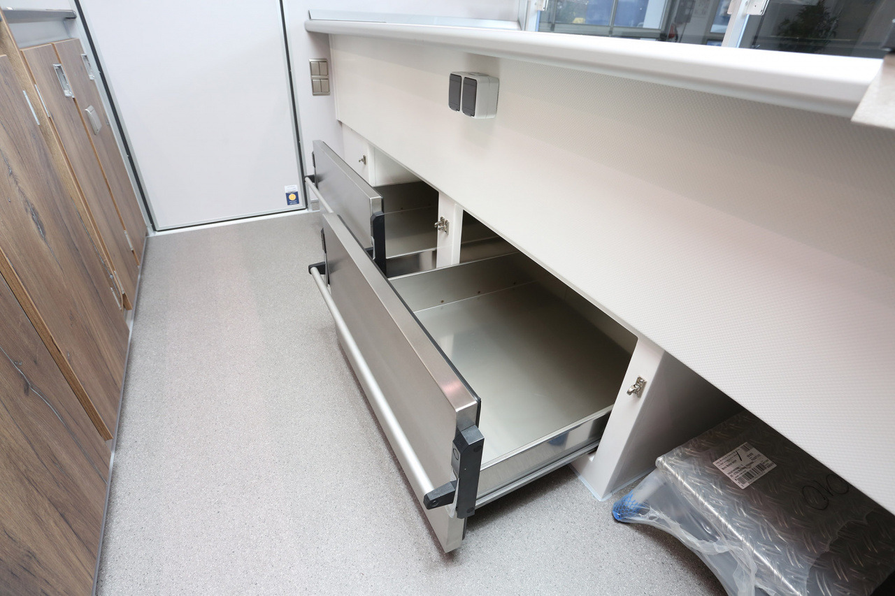 Verkaufsanhänger BORCO HÖHNS - Торговый прицеп: фото 4 Verkaufsanhänger BORCO HÖHNS - Торговый прицеп: фото 4