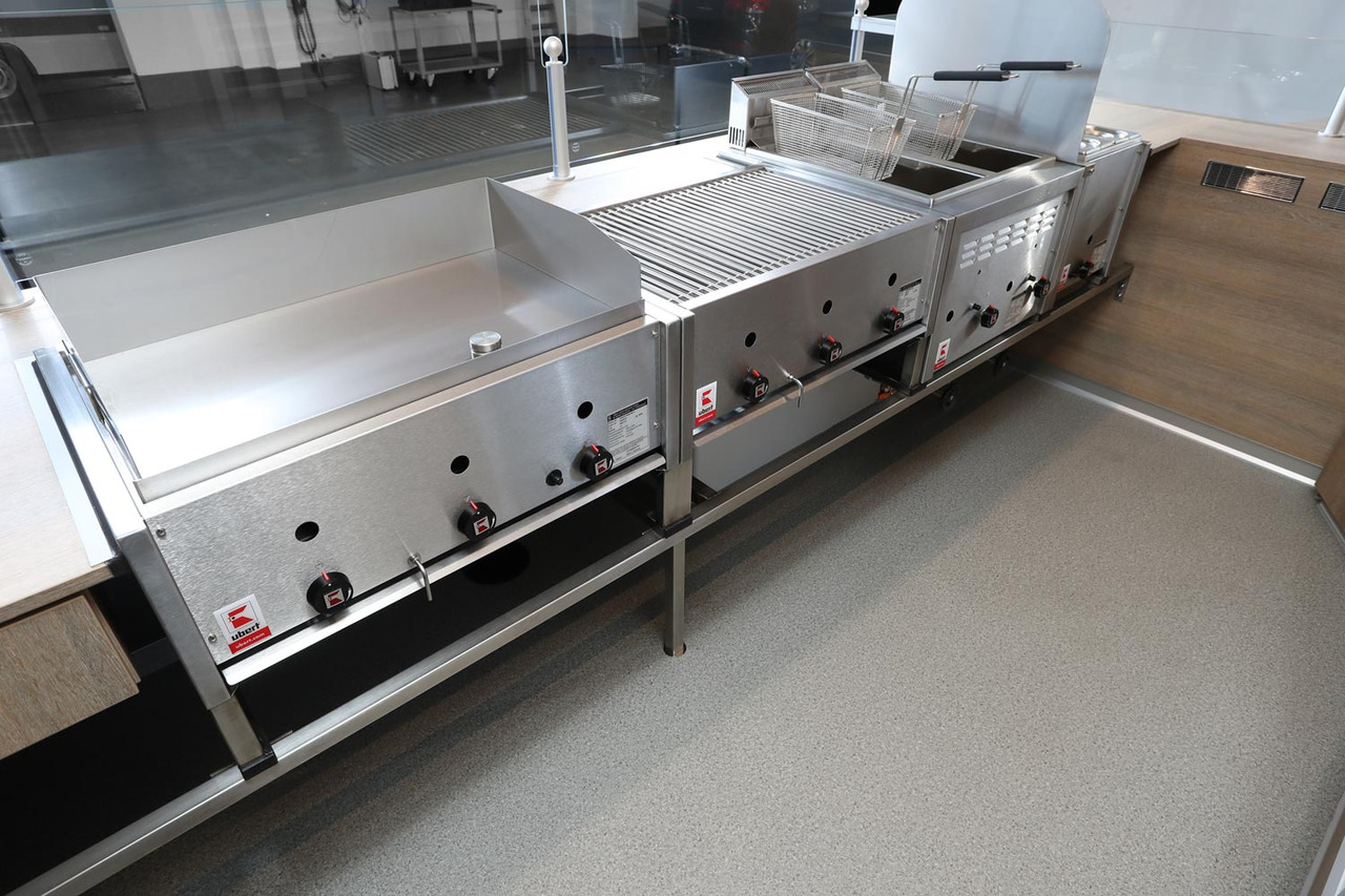 Wochenmarktmobil BORCO HÖHNS - Торговый грузовик: фото 4 Wochenmarktmobil BORCO HÖHNS - Торговый грузовик: фото 4