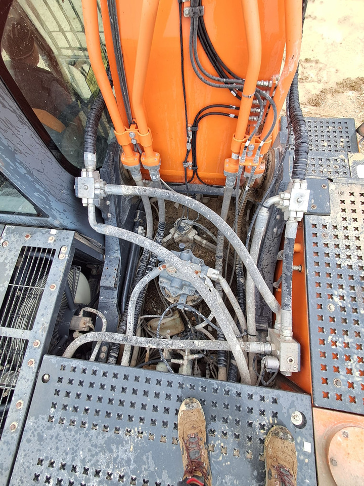 DOOSAN DX 420 LC - Гусеничный экскаватор: фото 5 DOOSAN DX 420 LC - Гусеничный экскаватор: фото 5